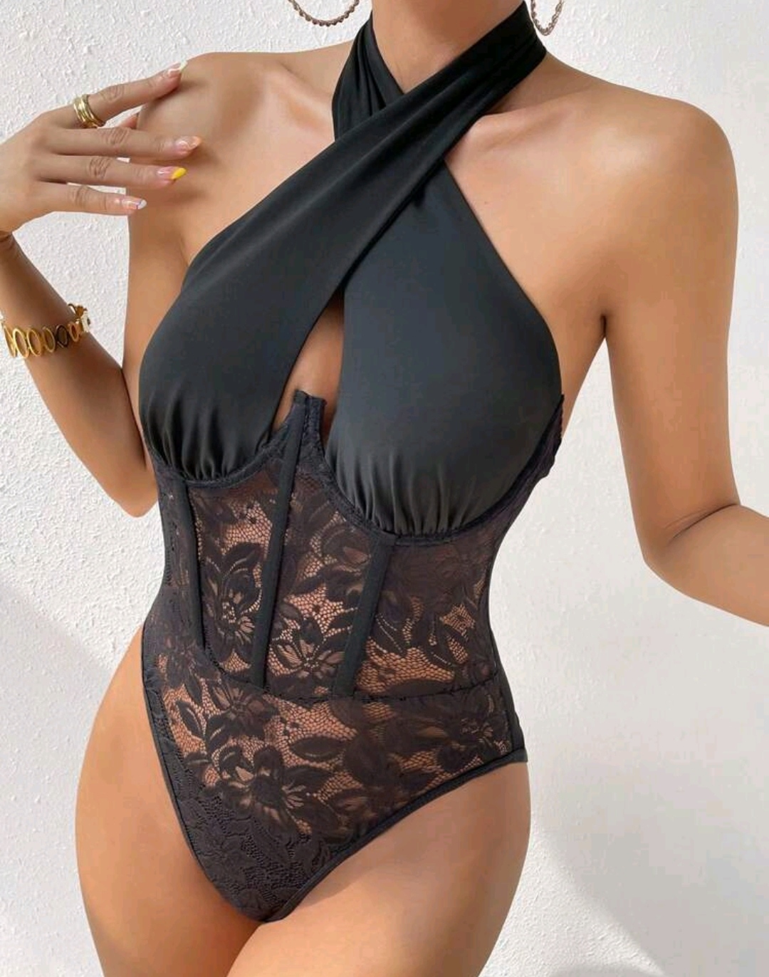 Body koronkowe z fiszbiną M